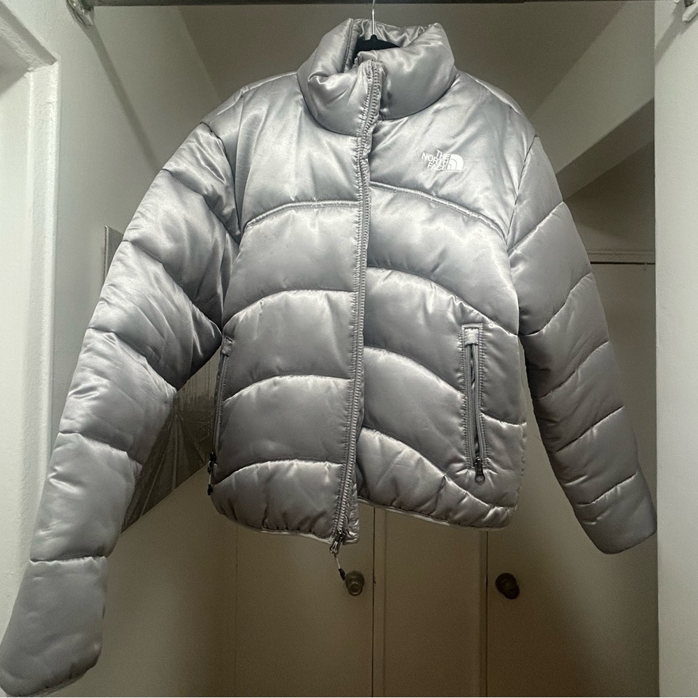 The North Face Women’s Silver Puffer Jacket - Picture 7 of 9